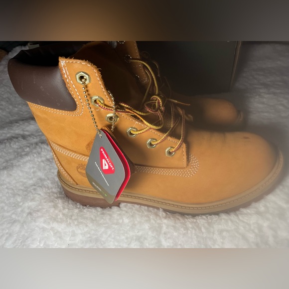 ***Used*** Boys Size 6 Timberland Boots - Picture 6 of 14